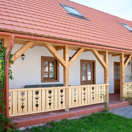 Pepi Vendeghaz - Casa De Oaspeti Pepi Joseni  Экстерьер фото