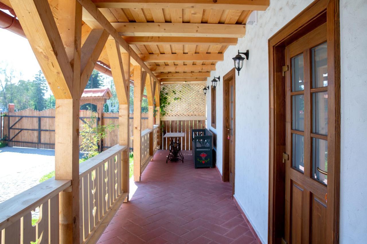 Pepi Vendeghaz - Casa De Oaspeti Pepi Joseni  Экстерьер фото
